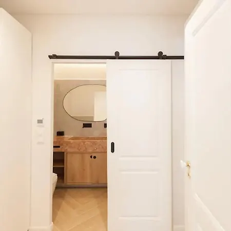 Apartman Serene T1 In Lapa With Ac And Private Patio Lisboa