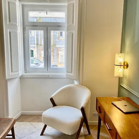 Serene T1 In Lapa With Ac And Private Patio * Lisboa