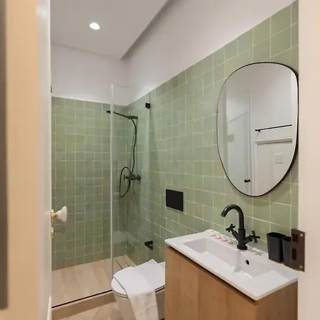 Serene T1 In Lapa With Ac And Private Patio Lisbon